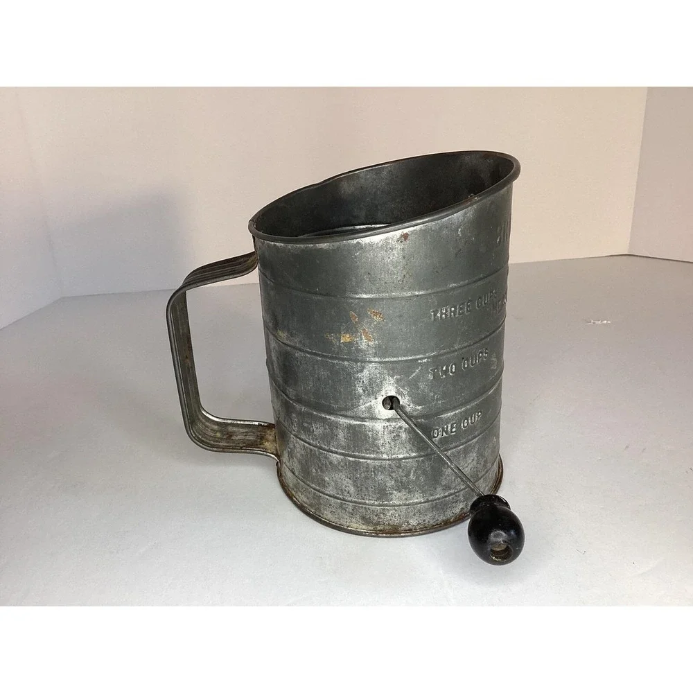 Vtg Flour Measuring Sifter 3 cup‎ Wood Handle